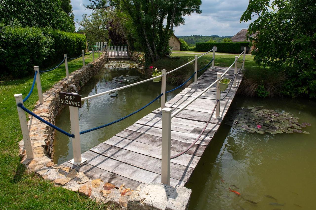 Les Gites De Juevince Issac Exterior foto